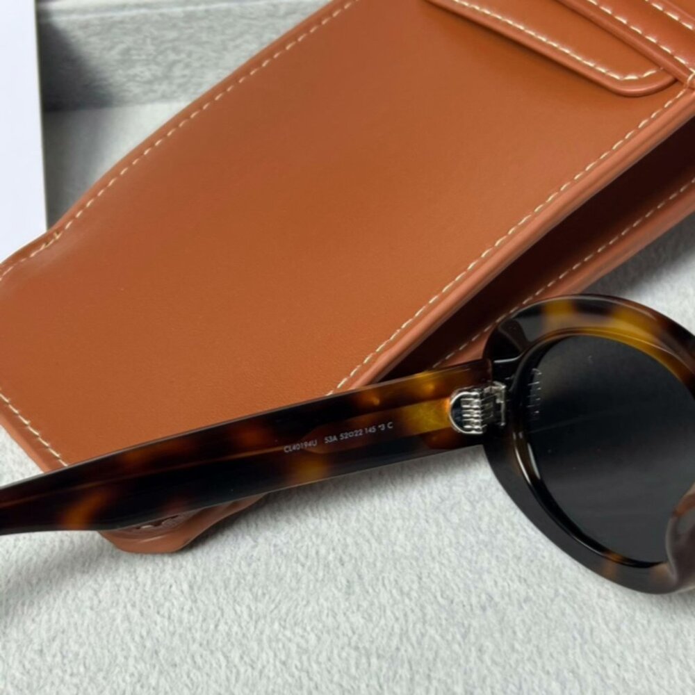 Celine Triomphe Oval Tortoise Sunglasses - Picture 6 of 7